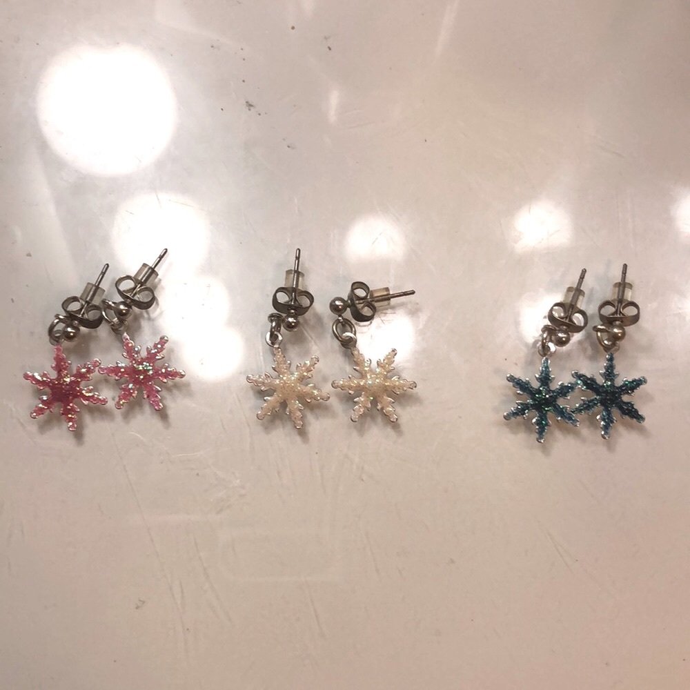 Snowflake Earrings❄️ - 3 pairs